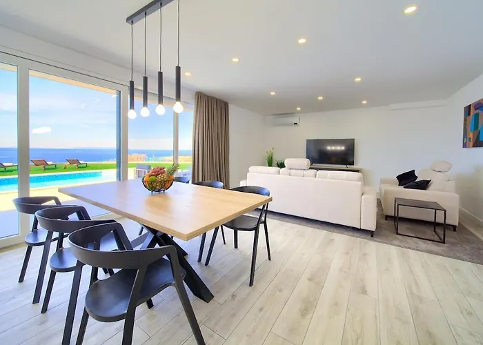 Vista Novalja Villa *